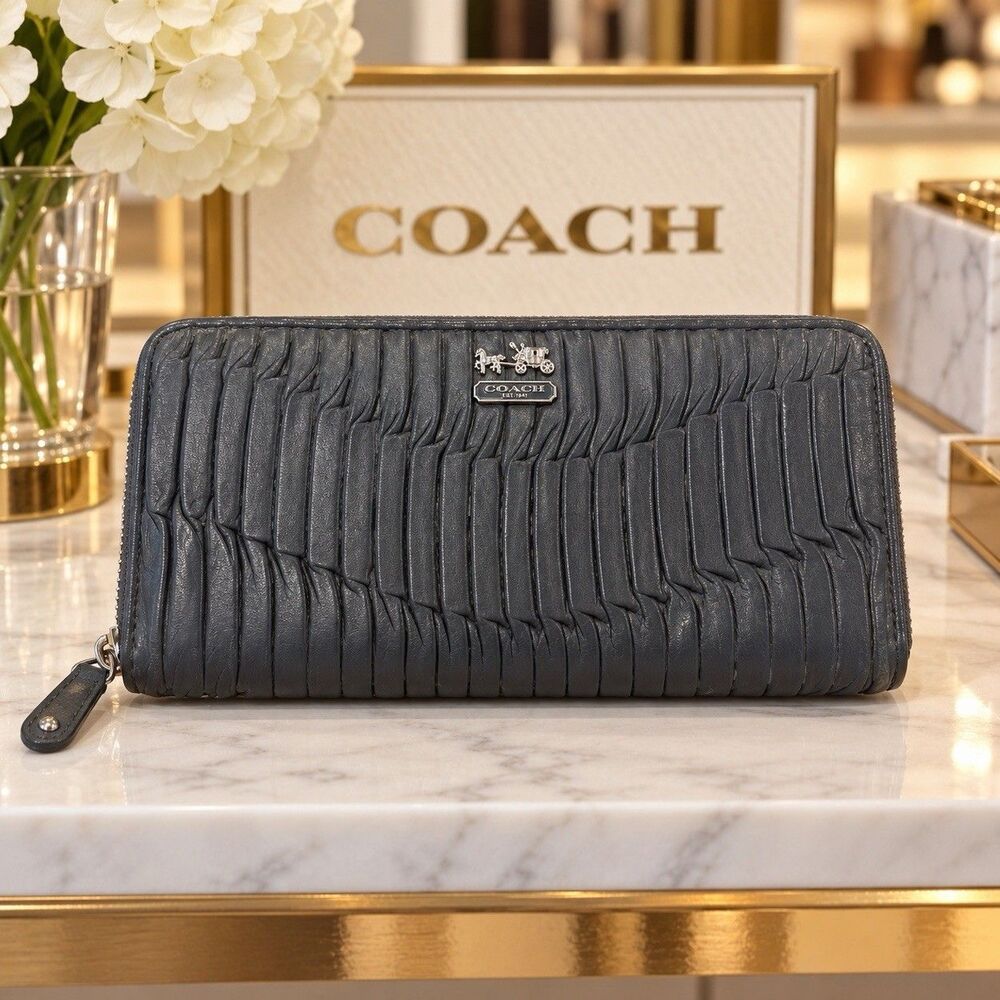 Coach Madison Accordion ZipAround Wallet Gray GatheredLeather SilverHardware Y2K